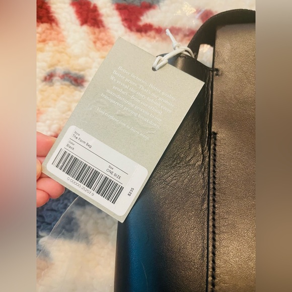 Everlane Form Bag Black Made in Italy NWT - Picture 6 of 8
